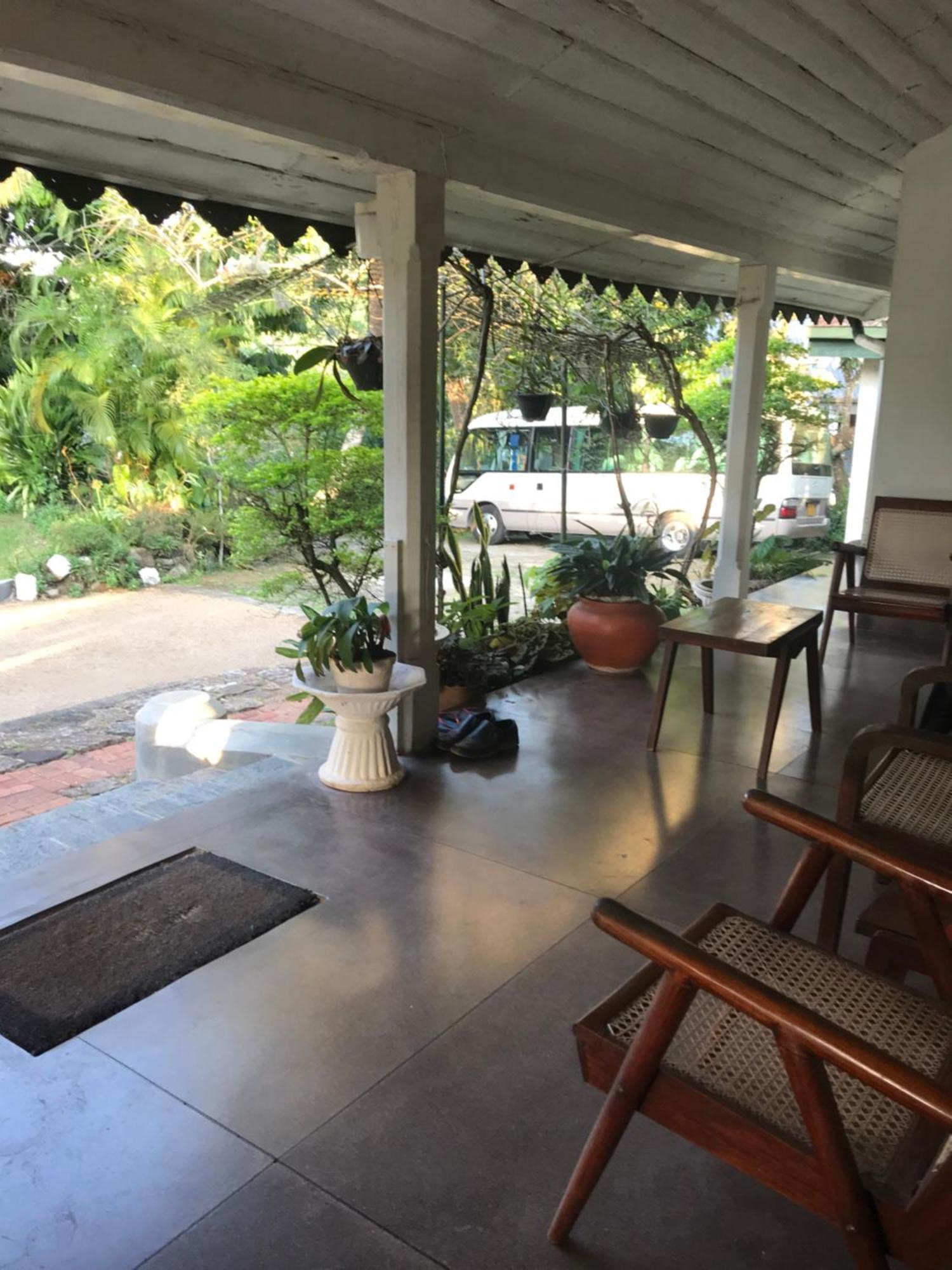Wattarantenna Bungalow Kandy Exteriör bild